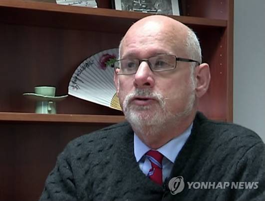 조엘 위트 '한국 새정부 미 대북정책 전환 기회'